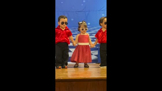 Adorable dance performance by daughter in Eloi Mendes, Brazil