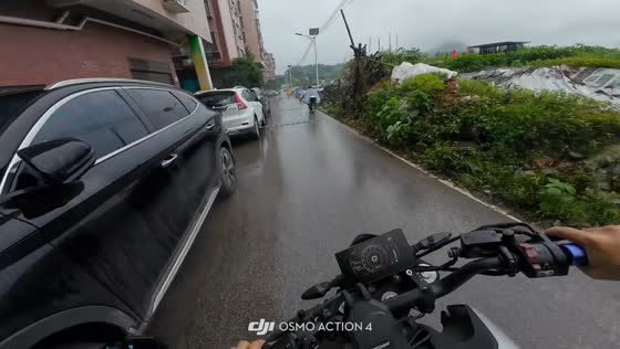 Motorcyclist struck by car pulling out on residential road in Hunan, China