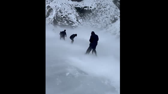 Winds and snow reach 150 km/h at Morskie Oko