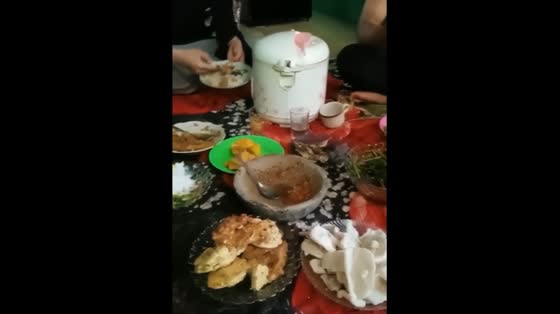 A dinner mishap resulted in a hilarious moment!