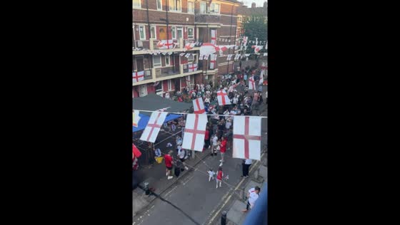 Kirby Estate preps for Euro 2024 final with England flags