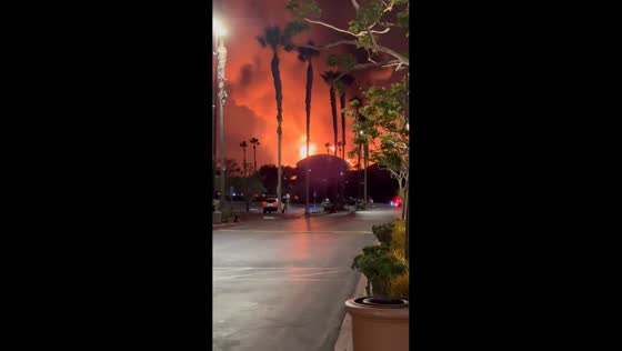 Chevron refinery explosion and massive fire lights up El Segundo, California, USA