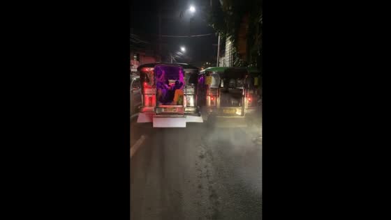 Road rage between jeepneys in Caloocan