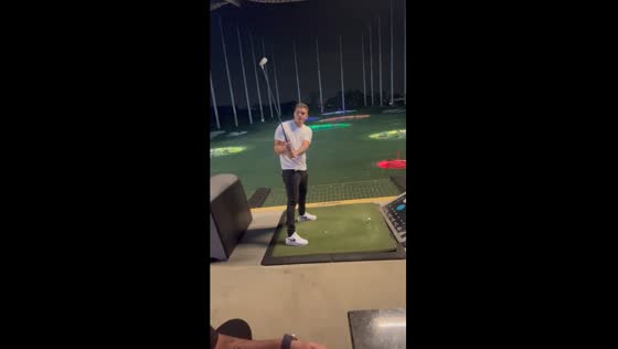 Golf mishap: Omar's first swing fiasco