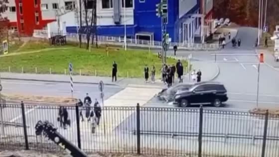 Near miss: traffic violations and narrow escapes as cars collide on Russky Island