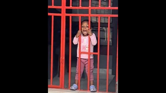 Daughter eagerly calls for mom's return in Johannesburg, South Africa