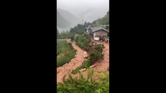 Mudslide and severe flooding engulf mountain road in Yunnan, China