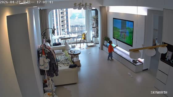 Child accidentally damages TV during playful moment in Jiangsu, China