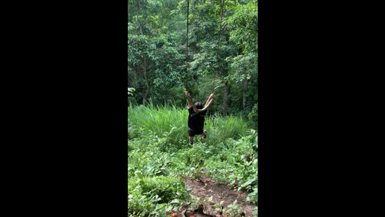 Cebu swing slip causes laughter
