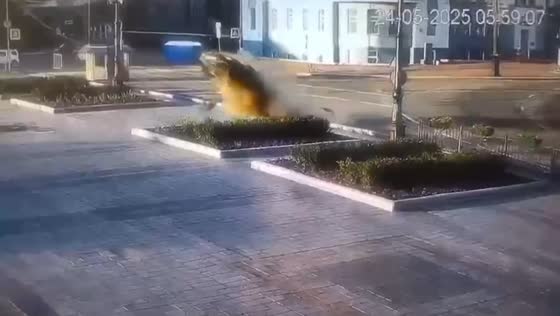 BMW somersaults into Lenin Square in Khabarovsk, Russia