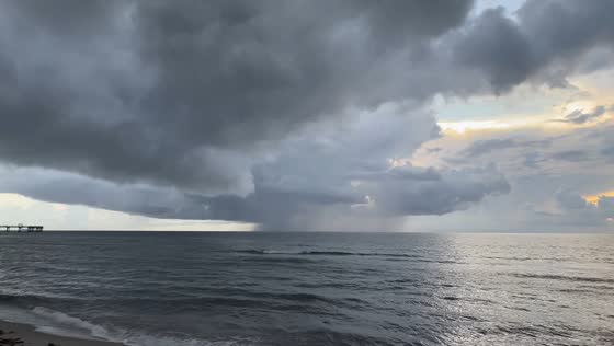Massive shelf cloud looms over Dania Beach in Florida, USA