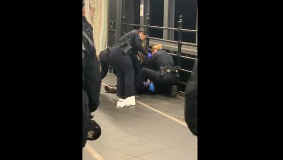 Man slashed inside Times Square subway station