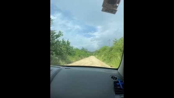 Off-road drive ends in crash into bushes in Topana, Croatia
