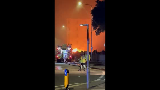 Flames and thick smoke engulf Grand Burstin Hotel in Folkestone, UK