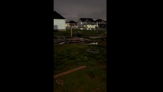 Clarksville, Tennessee: aftermath of devastating tornado captured on video