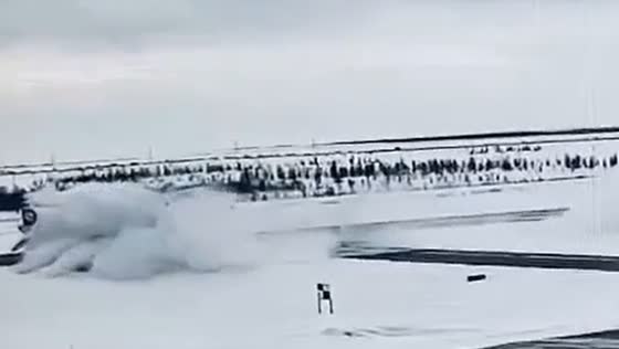 An-12 overturned during landing in Novy Urengoy