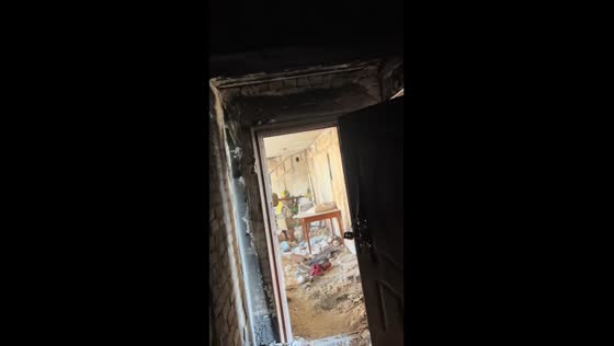 Intense urban warfare: Ukrainian soldiers engage in firefight on 9th floor of Bakhmut St. Korsunsky's building