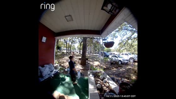 Boy’s polite moment turns funny as doorbell camera in Denison, Texas, USA