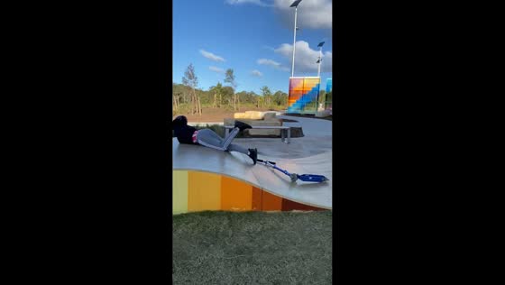 Kid's scooter fall in Sydney, Australia