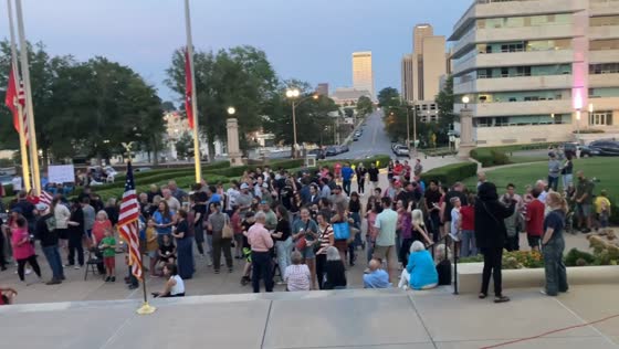Candlelight tribute for Charlie Kirk in Little Rock, USA