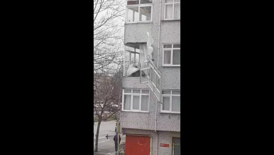 Balcony window blown off by strong winds caught on camera in Kumburgaz, Turkey