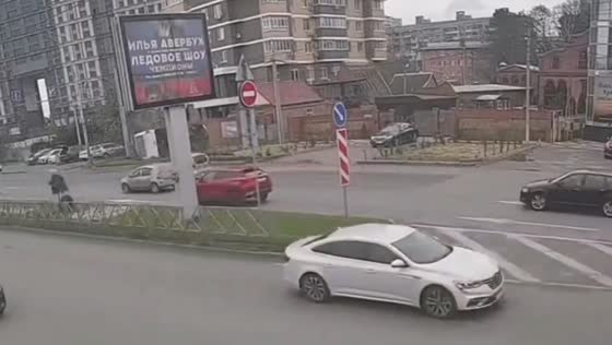 Bus overturns on roadside after losing control in Krasnodar, Russia