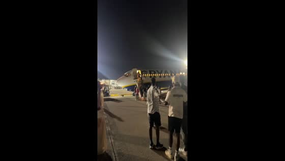 Ryanair plane evacuated after fire alarm at Palma Airport in Mallorca, Spain