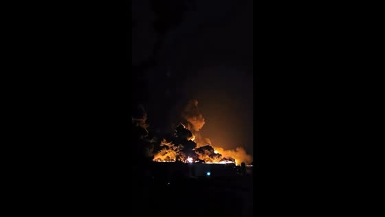 Massive explosion lights up after overnight missile and drone attack in Kyiv, Ukraine