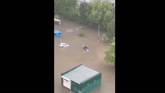 Torrential rain turns Moscow streets into lakes