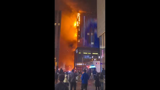 High-rise building fire spreads rapidly in Taiyuan, Shanxi, China
