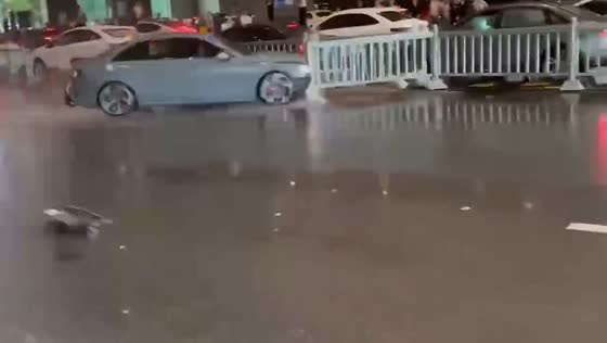 Thrilling mishap: Audi drift attempt ends in guardrail collision at Suzhou GTshow