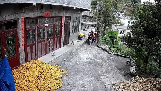 Loaded electric flatbed tricycle tips into ditch in Shanxi, China
