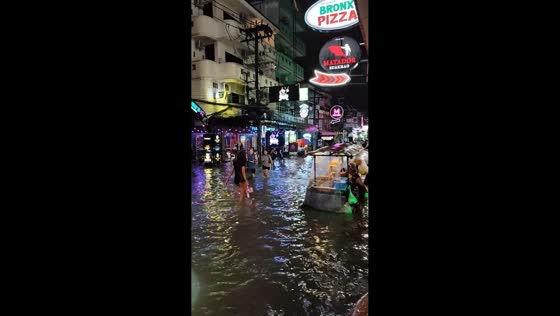 Nighttime flash floods submerge busy streets across Pattaya, Thailand