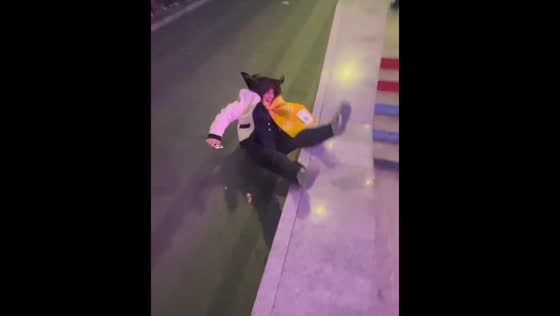 Person fails jump attempt in Jilin province, China