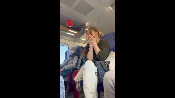 Balloon mishap on Italian train: a laughable escapade