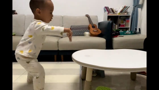 Baby impresses with table tennis skills