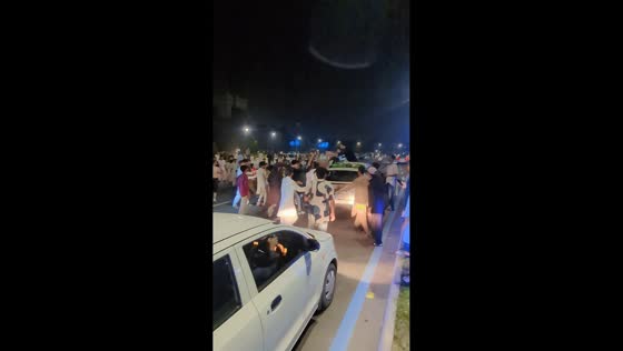 Crowd brawls during traffic disruption at Liberty Chowk in Lahore, Pakistan