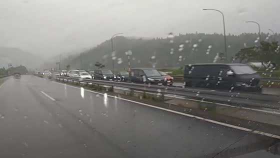 Heavy rain causes massive traffic jam on Tokai-Hokuriku Expressway in Gujo, Japan