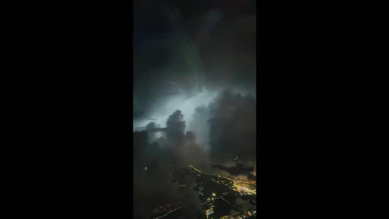 Passenger flight captures spectacular lightning in Antalya, Turkey