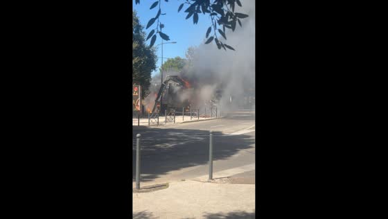 Sanitation truck catches fire near school in La Seyne-sur-Mer, France