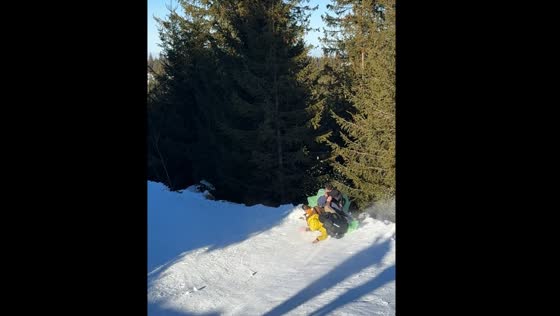 Snow sliders go over the edge in Păltiniș, Romania