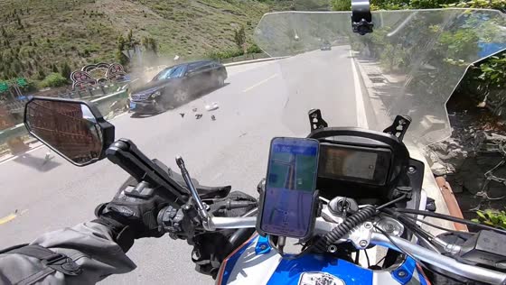 Truck and car collide at rural intersection in Sichuan, China