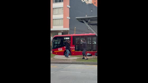 Reckless Street Fight in Bogotá, Colombia