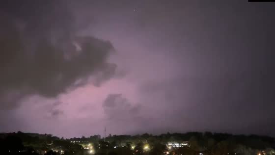 Severe storm approaches Tallahassee with spectacular lightning display