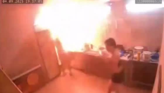 Kitchen fire mishap leads to restaurant blaze in Saint Petersburg, Russia