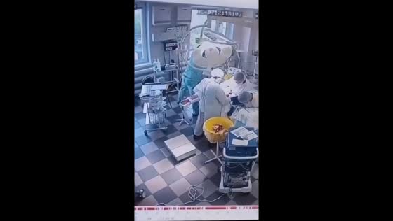 Doctors continue surgery during earthquake in Kamchatka, Russia