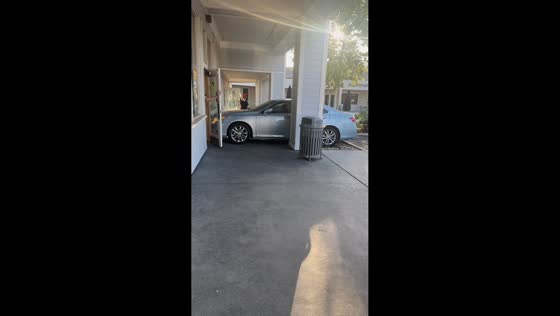 Elderly driver crashes into house while parking in Thousand Oaks, California, USA