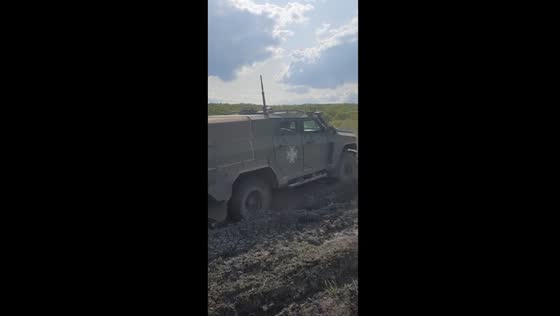 Stranded in the muddy ravine: military jeep's dramatic rescue in Bakhmut, Ukraine