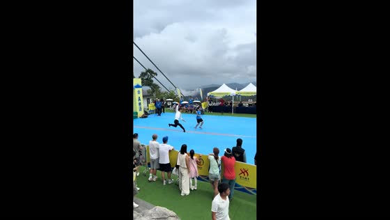 Highline speed and trickline race at Shenxianju Cup in Zhejiang, China