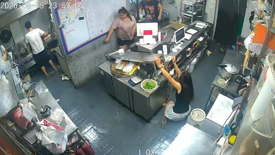 Worker loses balance and falls from wobbling cabinet in Jiangsu, China